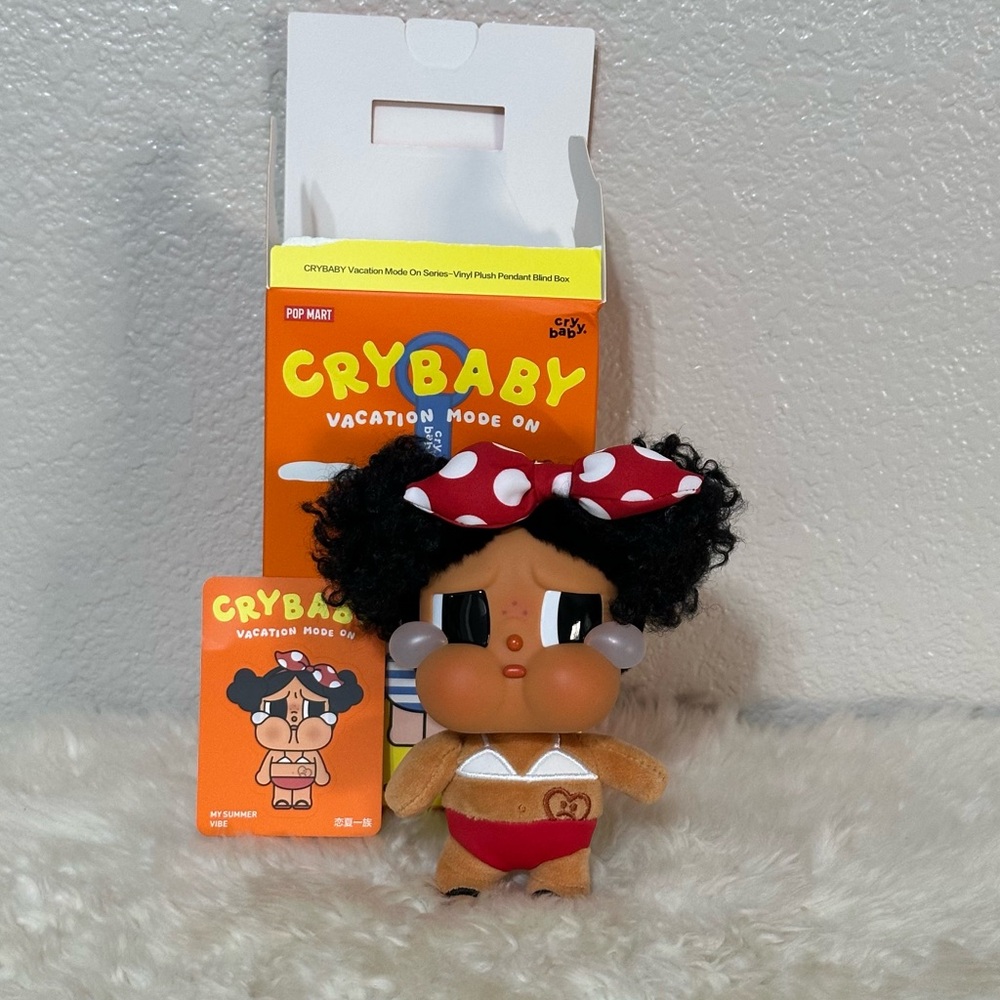 Popmart Crybaby Vacation Mode On My Summer Vibe Vinyl Plush Pendant US Seller - Picture 3 of 3